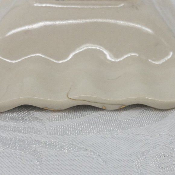 22 KT Gold White Ashtray Hand Painted 5" X 4" 10 Cigarette Slots Vintage MCM - Picture 8 of 12